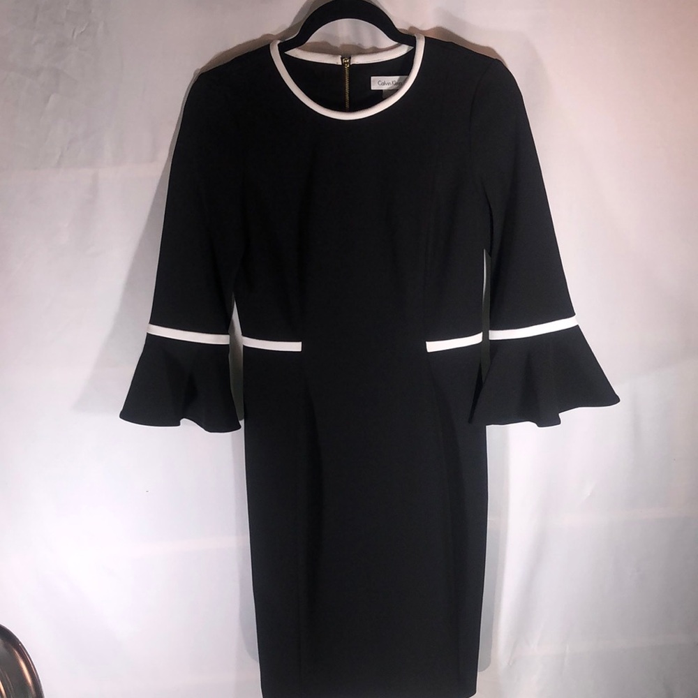 Calvin Klein Black and White Sheath Dress with Bell Sleeves Like NEW
